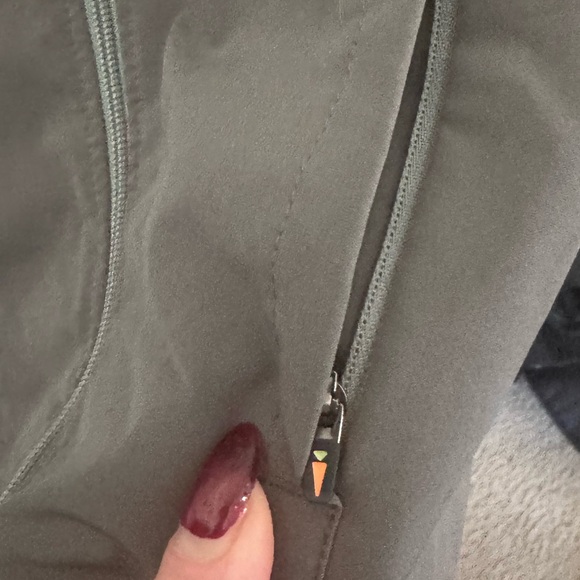 KERRITS Women's Medium Softshell Riding Vest Gray Equestrian Apparel Full Zip - Picture 5 of 13